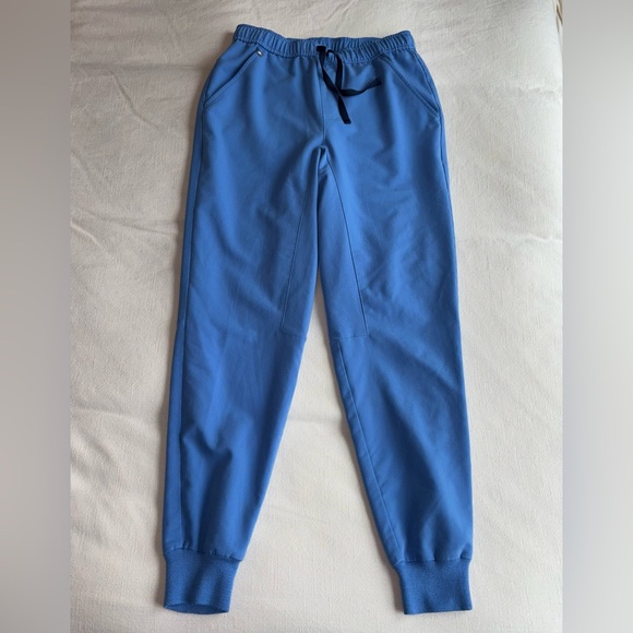 Figs Scrub Set - Picture 5 of 7